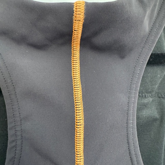 Lululemon Tough Train High-Neck Bra - Picture 8 of 8